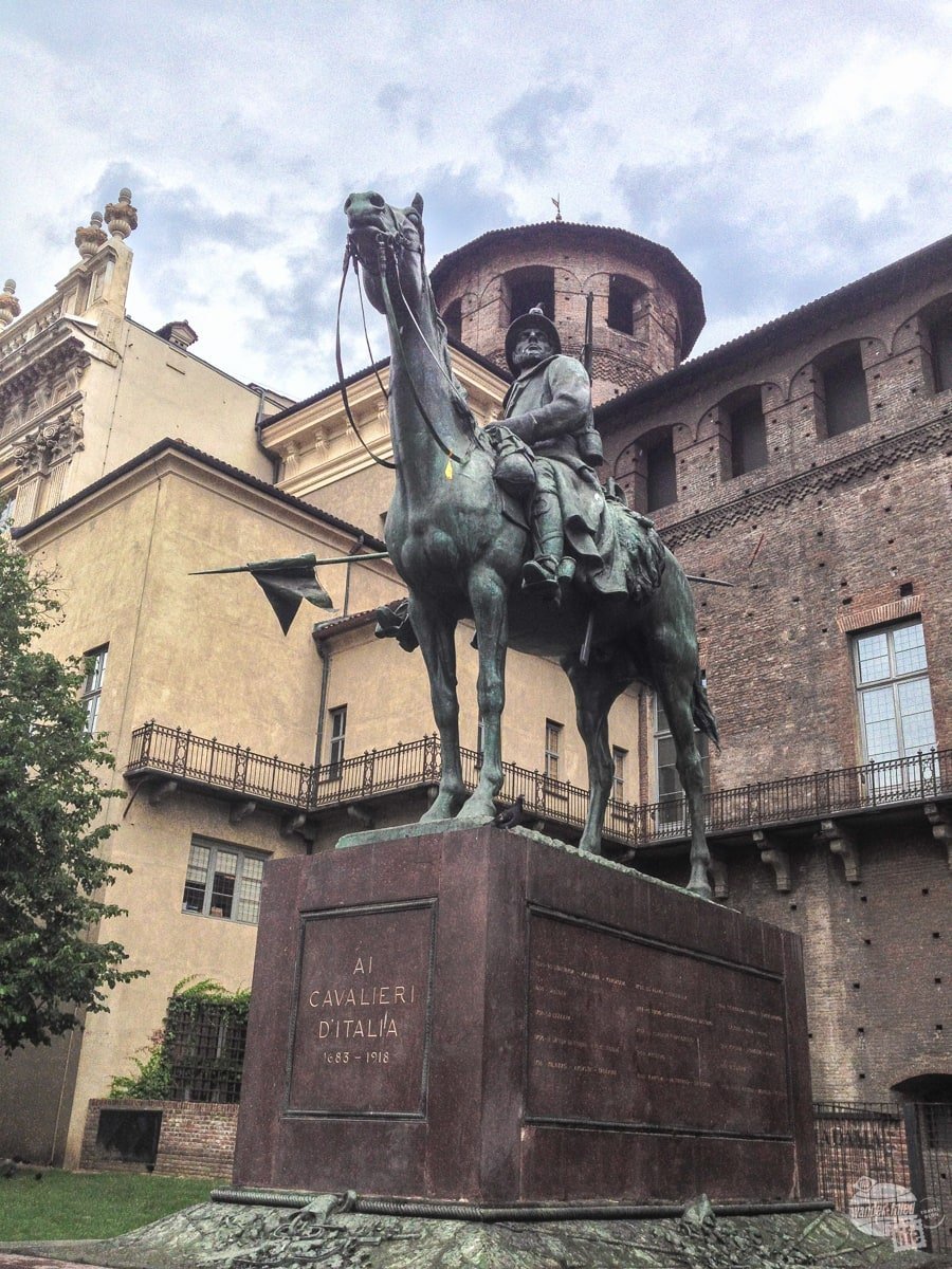 The monument in the main square of Turin