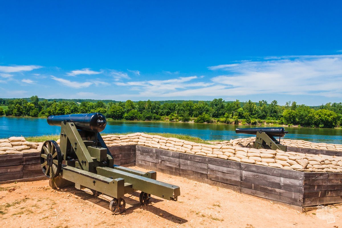The river level gun emplacements at Fort Donelson.