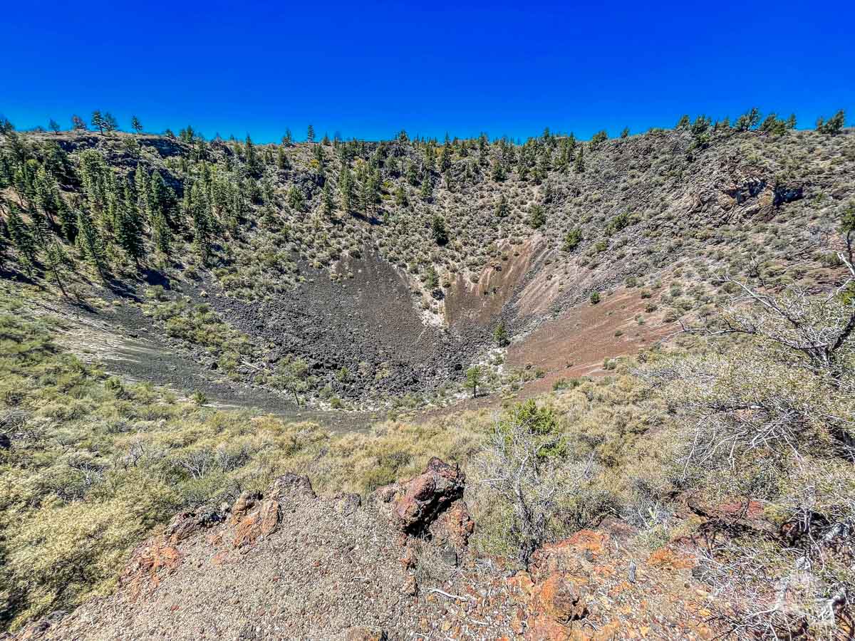 Mammoth Crater in Lava Beds National Monument